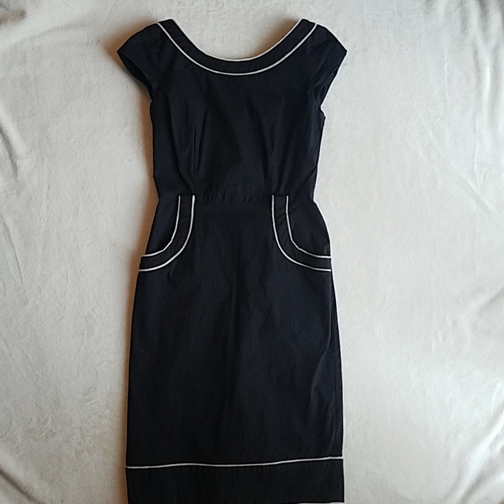 Maggy London. Black dress with pockets